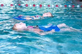 Unieke samenwerking tussen Zwembad ’t Walfort en Kinderopvang Bambi!