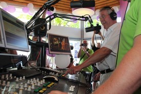 Openingshandeling nieuwe studio Gelre FM