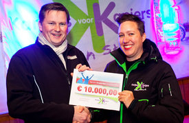 Kanjers voor Kanjers krijgt recordopbrengst Kramp Run overhandigd tijdens Achterhoek Wielerspektakel