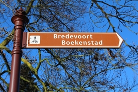 Ontmoet de dichter ......