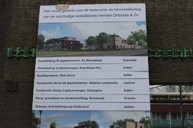 Buurt Hofstraat plaatst protestbord(je) betreffende voortgang project Hofstraat, Aalten.