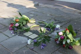 Plaatsen van 20 Stolpersteine: indrukwekkende gebeurtenis in Aalten
