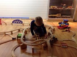 Filmavond 23 november, vrijwilligers gezocht en spelen met houten treinen
