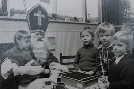Zoekplaatje: Sint op school