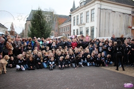 Grote belangstelling optreden DanzArte tijdens Adventsmarkt Aalten 2015