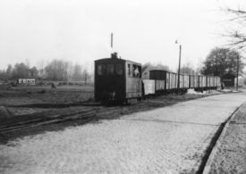 Oplossing zoekplaatje: stoomtram in de Tramstraat Bredevoort.