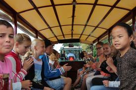 Veel variatie in Allegorische Optocht Volksfeest Aalten 2016