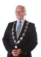 Burgemeester Berghoef van Aalten kondigt vertrek aan