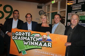 AD’69 uit Aalten wint cheque van 35.000 euro 