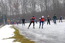 Schaatsen bij IJsvereniging De Hare, Aalten.
