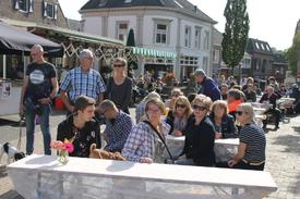 Het eerste Bockbier viel goed in de smaak in Aalten