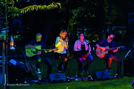 Akoestische band Wanted in de Koppelkerk