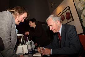 Jan Terlouw te gast in het Literair Café in de Koppelkerk